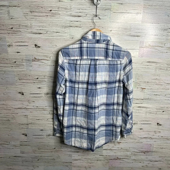 Eddie bauer blue  white plaid button down shirt size medium - Picture 8 of 8
